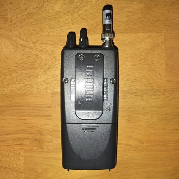 Uniden Bearcat Sportcat 180 Scanner - Picture 3 of 6